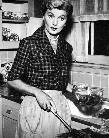 Barbara Billingsley (Beaver's mom June Cleaver)